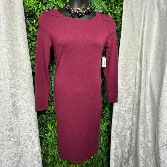 Old Navy Dresses & Skirts - Old Navy Women Dress Medium Round Neck Wine Red Midi Knit 1467